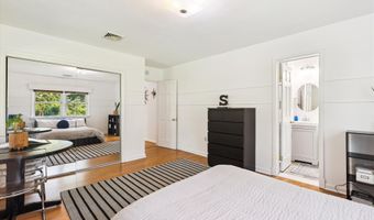 6916 PACIFIC Ln, Annandale, VA 22003