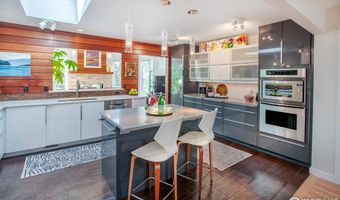 560 Iris Ave, Boulder, CO 80304