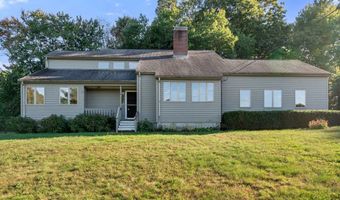 5 Fairway Dr, Acushnet, MA 02743