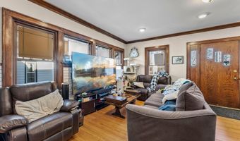709 10th St NE, Austin, MN 55912