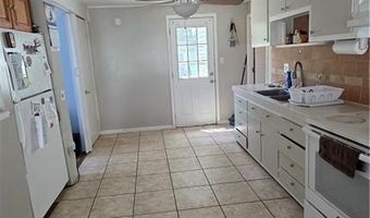 18 Glen St, East Providence, RI 02915