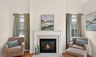 5 Blue Meadow Ct 5, Bourne, MA 02532