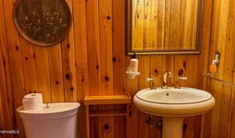 233 Algerie Rd, Becket, MA 01223