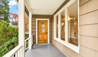 527 Chestnut St, Ashland, OR 97520