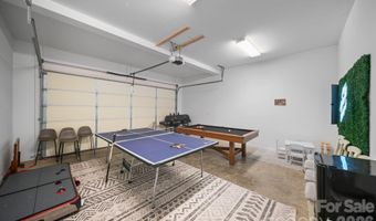 7 Apple Ln, Asheville, NC 28804