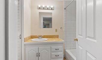 11 Chadwick St 11, Acton, MA 01720