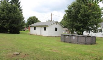 256 E Maple Ave, Alderson, WV 24910