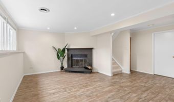 6033 HYDRANGEA Dr, Alexandria, VA 22310