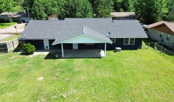 1511 LEONA Dr, Ashdown, AR 71822