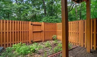 6490 TAYACK Pl, Alexandria, VA 22312