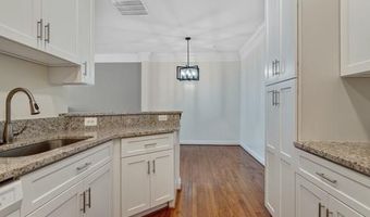 5053 DONOVAN Dr, Alexandria, VA 22304