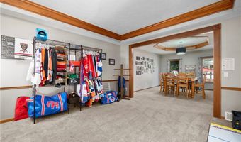 224 Sleepy Hollow Dr, Amherst, OH 44001