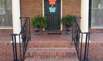 1710 Pineknoll Ln, Albany, GA 31707