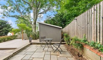 6010 BENALDER Dr, Bethesda, MD 20816
