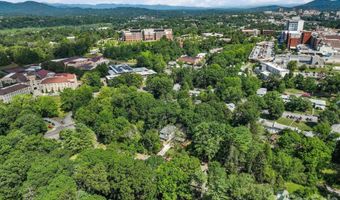 35 Grindstaff Dr, Asheville, NC 28803