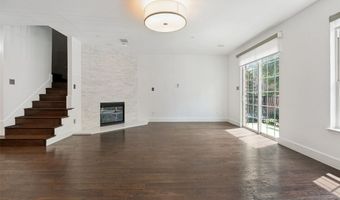 3906 Asbury Ln, Addison, TX 75001