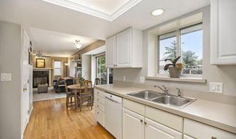 2512 Jade Ct, Ann Arbor, MI 48103