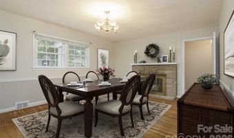 352 Cedar Ln, Arden, NC 28704