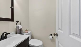 1707 Muny Vista Dr, Alton, IL 62002