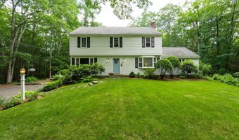 28 Woodland Dr, Amherst, NH 03031