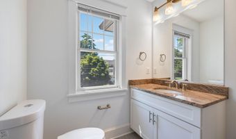 8905 HEMPSTEAD Ave, Bethesda, MD 20817