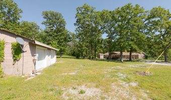 8319 SE Prairie Rd, Baxter Springs, KS 66713