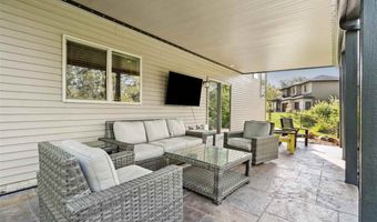 2055 Silver Maple Trl, North Liberty, IA 52317