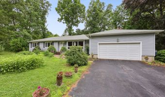 10 Pleasant Point Rd, Branford, CT 06405
