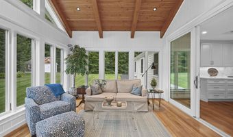 20 Martingale Rd, Amherst, NH 03031