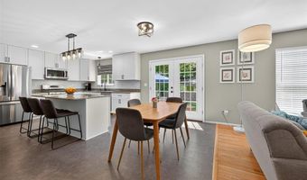 2426 Guardian Ct, Arnold, MO 63010