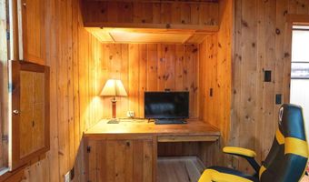 206 DALE, Basye, VA 22810