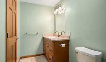 1706 22nd Ave SW, Austin, MN 55912