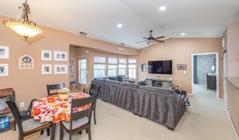 26 Windsor Dr 26, Bayonne, NJ 07035