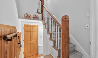 93 W 35TH St, Bayonne, NJ 07002