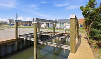 100 E Bogue Sound Dr, Atlantic Beach, NC 28512