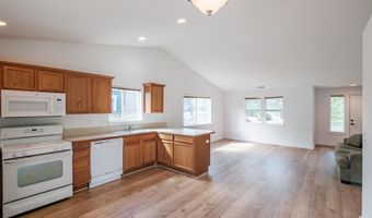 3806 Avalon Ave NE, Albany, OR 97322