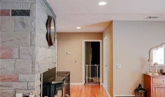 42 Elmdale Ave, Johnston, RI 02919