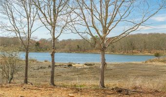 101 Kenyon Farm Rd, Narragansett, RI 02882