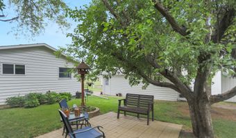 418 S 12th St, Aberdeen, SD 57401