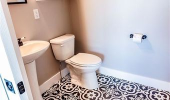 9174 207th Ave, Anamosa, IA 52205
