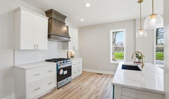 112 E River St, Antwerp, OH 45813