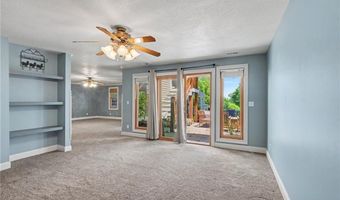 618 E 1714 Rd, Baldwin City, KS 66006