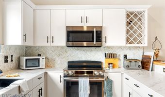 192 Candlelight Mdw, Big Sky, MT 59716