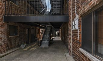 953 N Rohlwing Rd GB, Addison, IL 60101