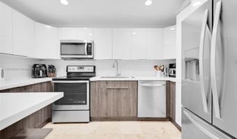 20505 E Country Club Dr 137, Aventura, FL 33180