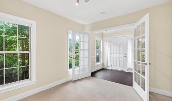 322 N GEORGE MASON Dr, Arlington, VA 22203
