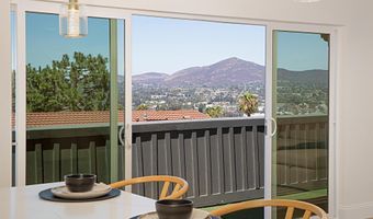 4367 Summit Dr, La Mesa, CA 91941