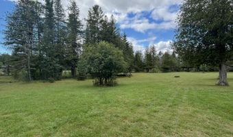 10645 N Main St, Rapid River, MI 49878