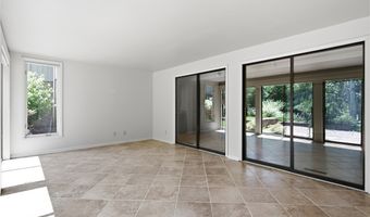483 Concord Downs Ln, Aurora, OH 44202