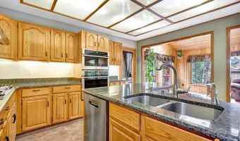 14231 Hancock Dr, Anchorage, AK 99515